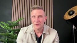 eroffnungsinterview mp4 avc 240p.original